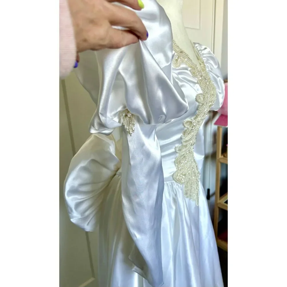VINTAGE WEDDING DRESS Preference Satin Beaded Puff-Sleeves Bustle-bow Train Sz 1